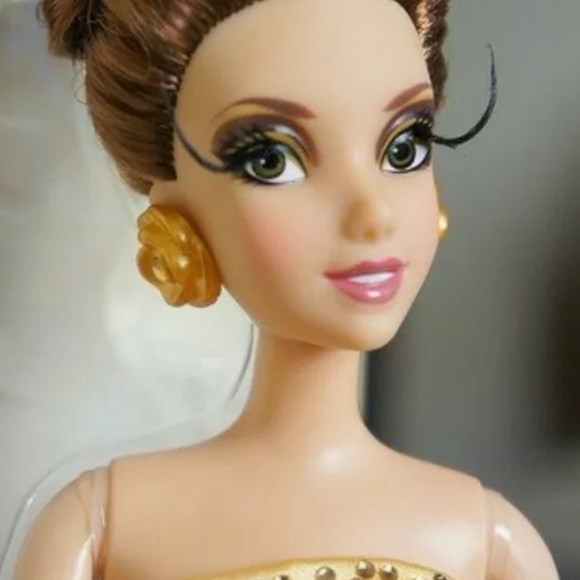 Disney Princess Exclusive Designer Collection Doll - Picture 3 of 6